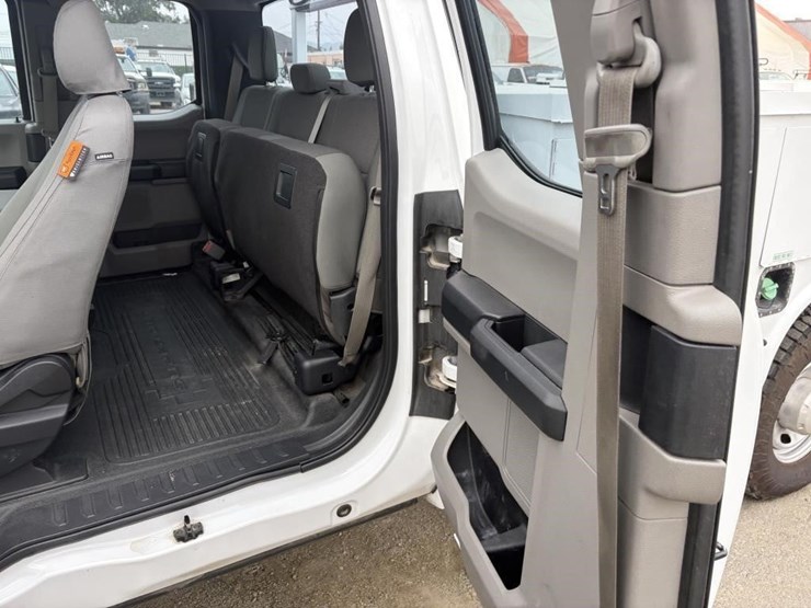 2017-ford-f350-image-12