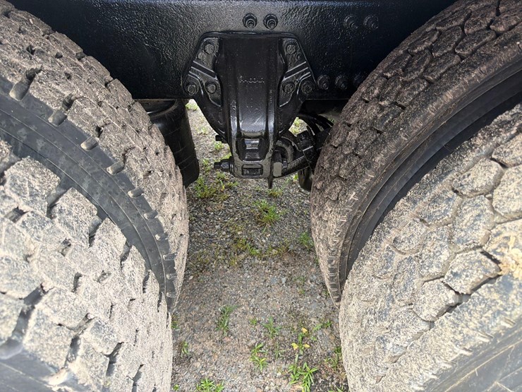 2013-kenworth-t880-image-7