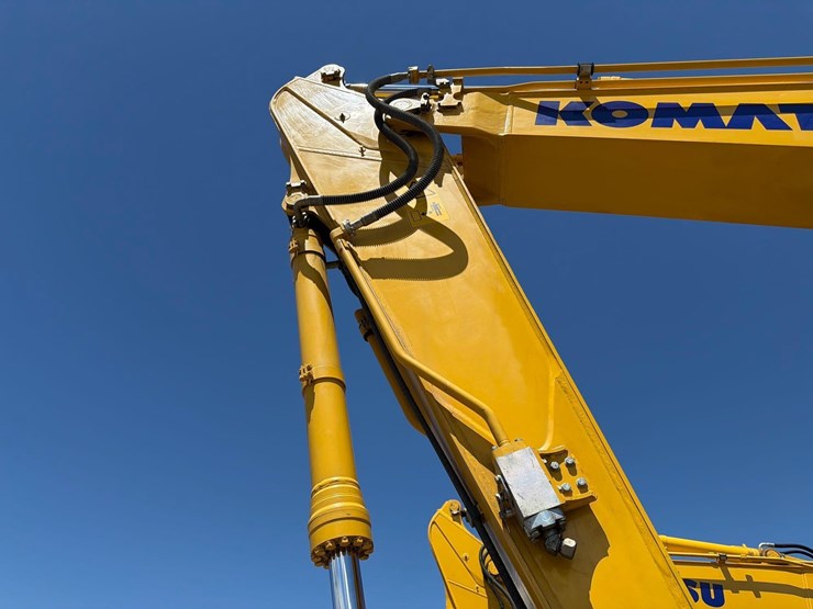 komatsu-pc238us-lc-11-image-21
