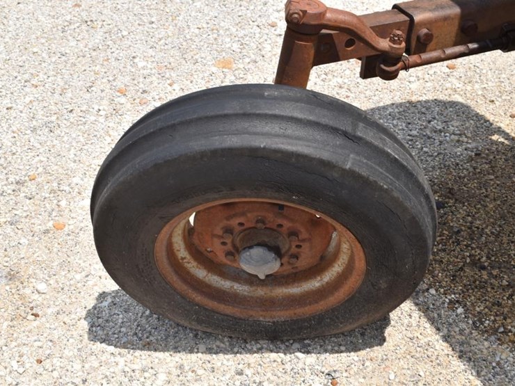 massey-ferguson-180-image-12