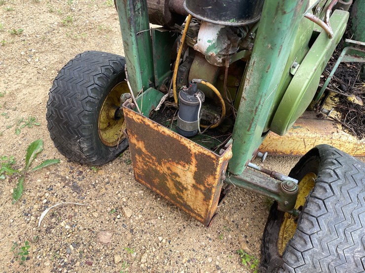 john-deere-110-image-10
