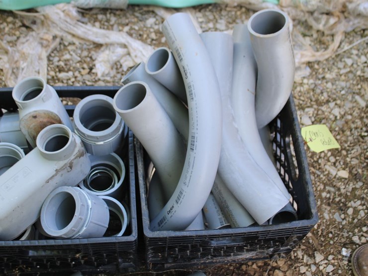 various-size-pvc-elbows-&-fittings-image-2
