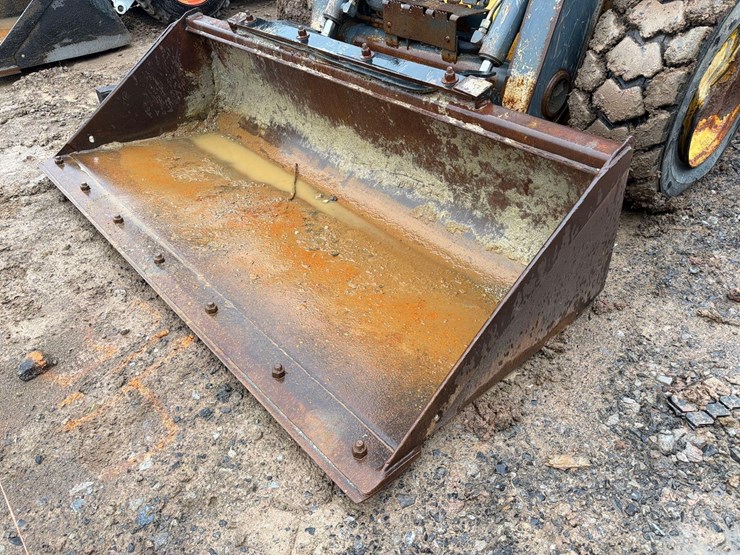 deere-326e-image-14