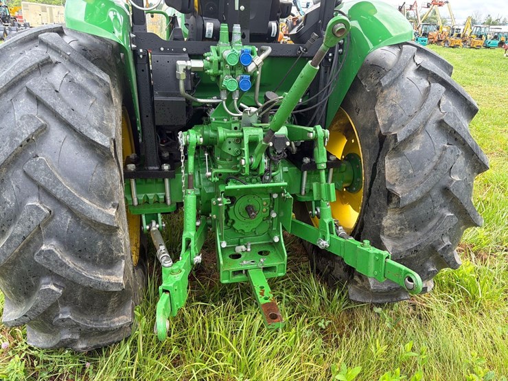 john-deere-5090e-image-8