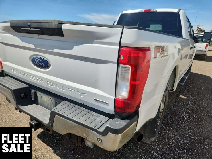 2019-ford-f350-image-39