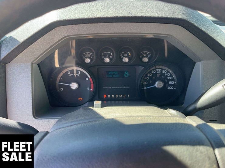 2013-ford-f550-image-14