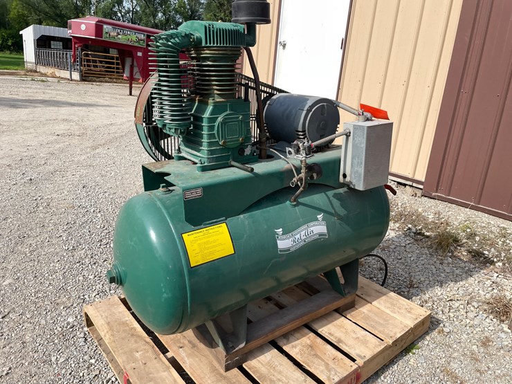 #8321-•-rol-air-3-phase-air-compressor-image-1
