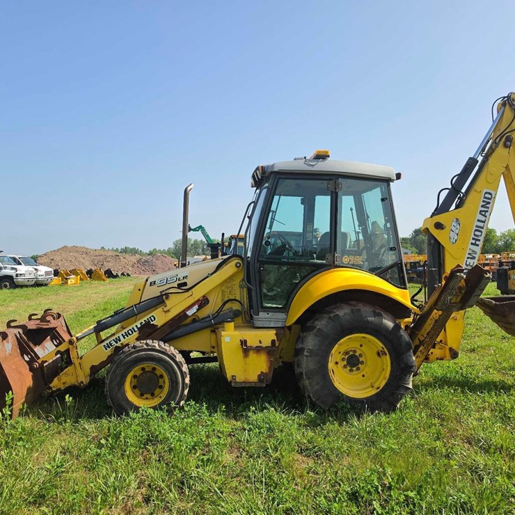 NEW HOLLAND B95