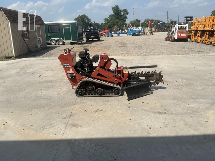 2017-ditch-witch-c24x-image-5