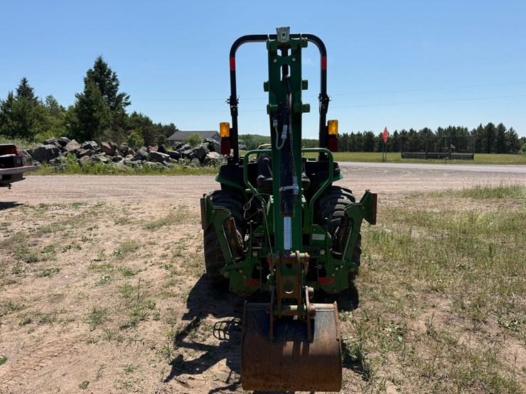 john-deere-3032e-image-4