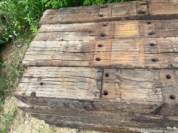#3450-•-bundle-of-(16)-railroad-ties-image-9