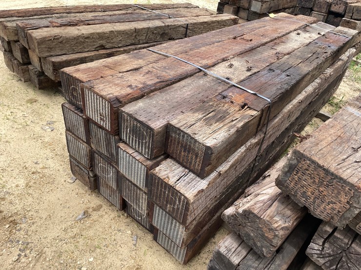 #3452-•-bundle-of-(16)-railroad-ties-image-4