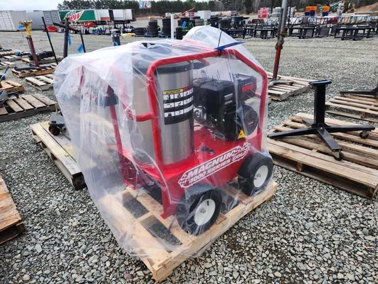 #5119-•-unused-magnum-4000-hot-pressure-washer-image-3