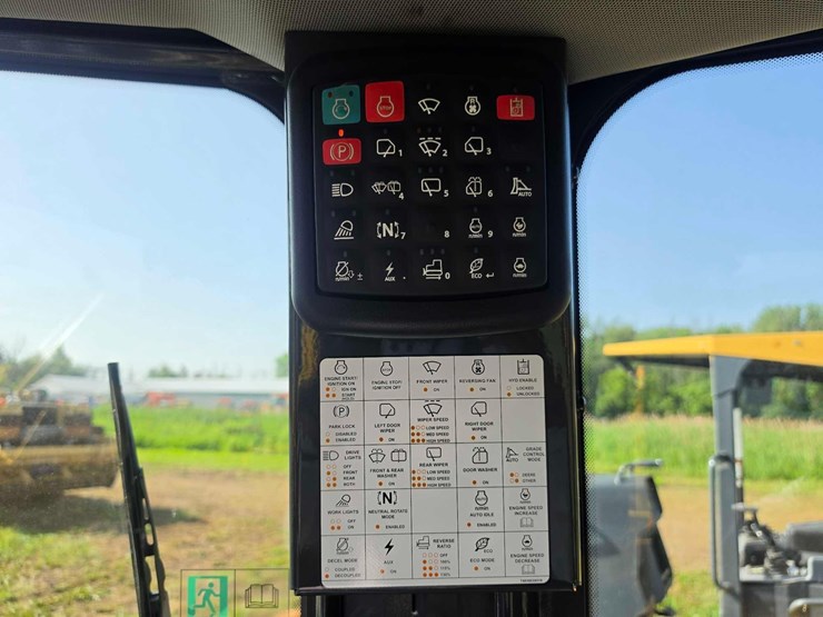 2026-deere-450-lgp-image-22