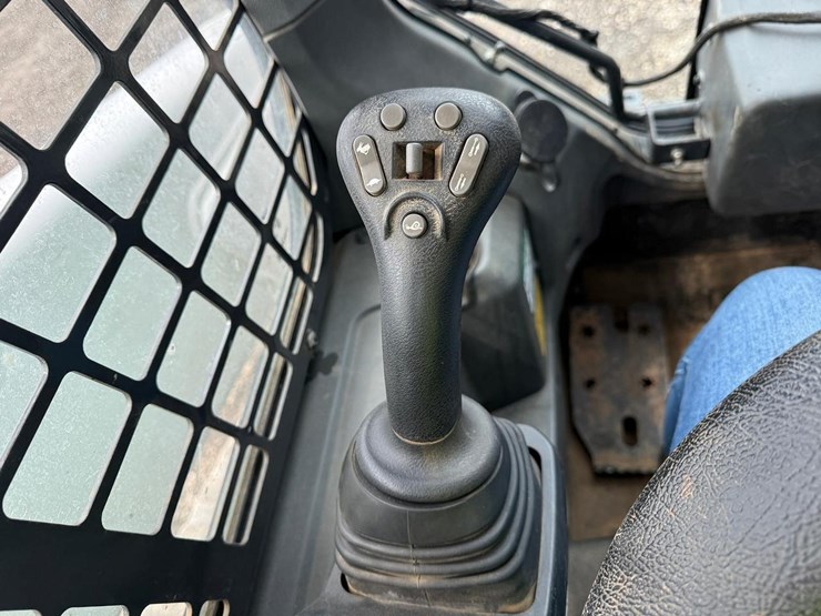 2022-bobcat-t66-image-26