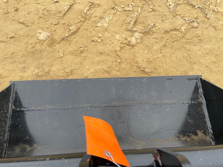 #2057-•-new-mini-24"-bucket-attachment-image-6