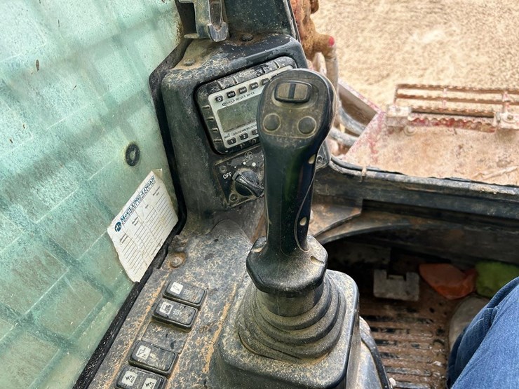 2020-takeuchi-tl12r2-image-25