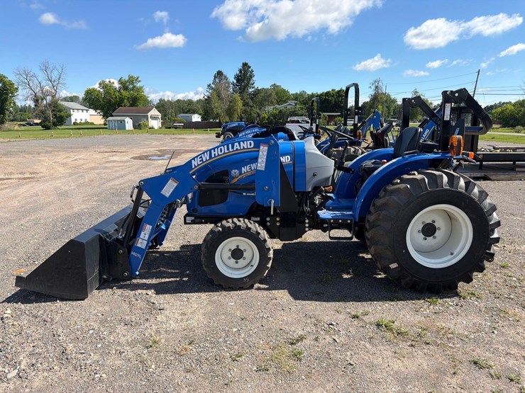 new-holland-workmaster-35-image-1