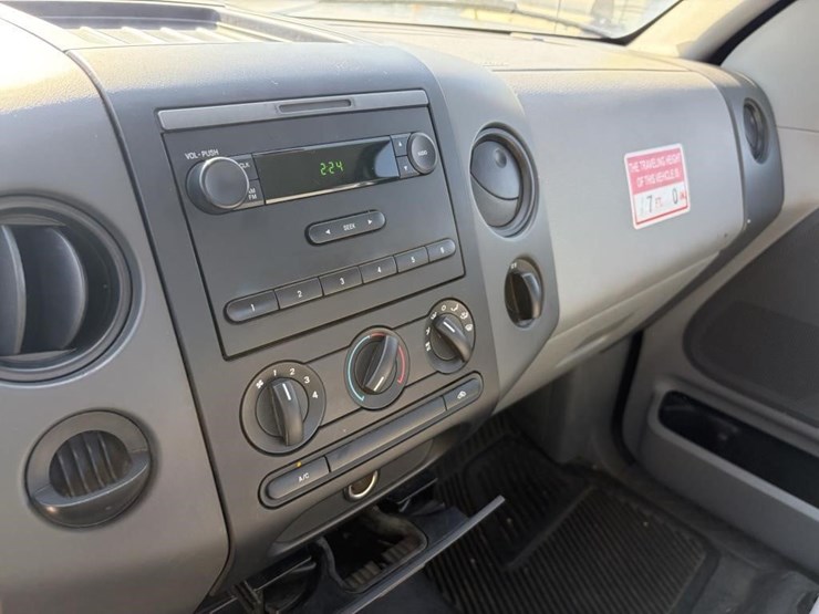 2005-ford-f150-image-17