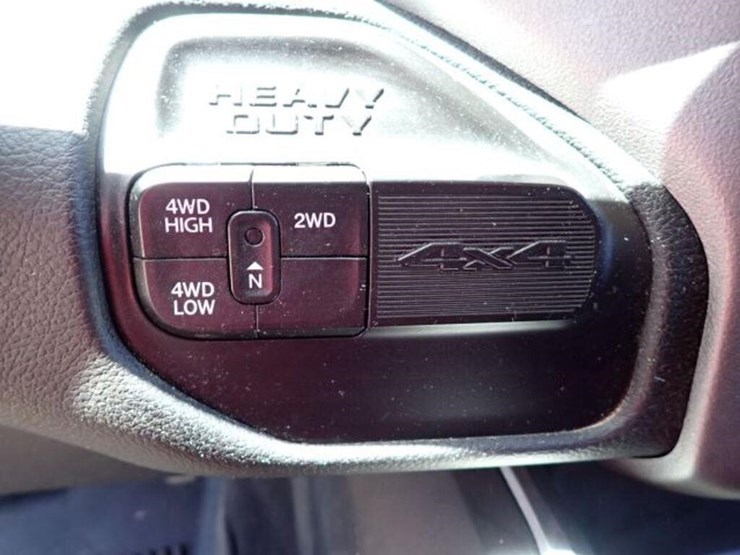 2022-dodge-ram-5500-image-19