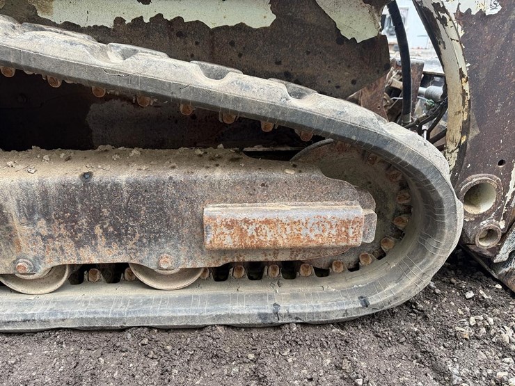bobcat-t450-image-14