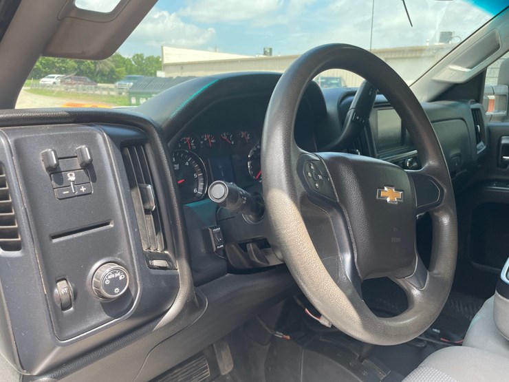2019-chevrolet-2500-image-46