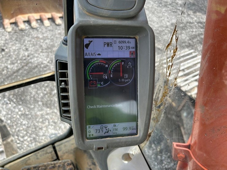 hitachi-zx350lc-6n-image-23