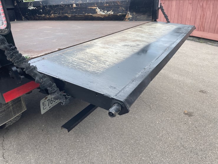 2021-chevrolet-3500-image-55