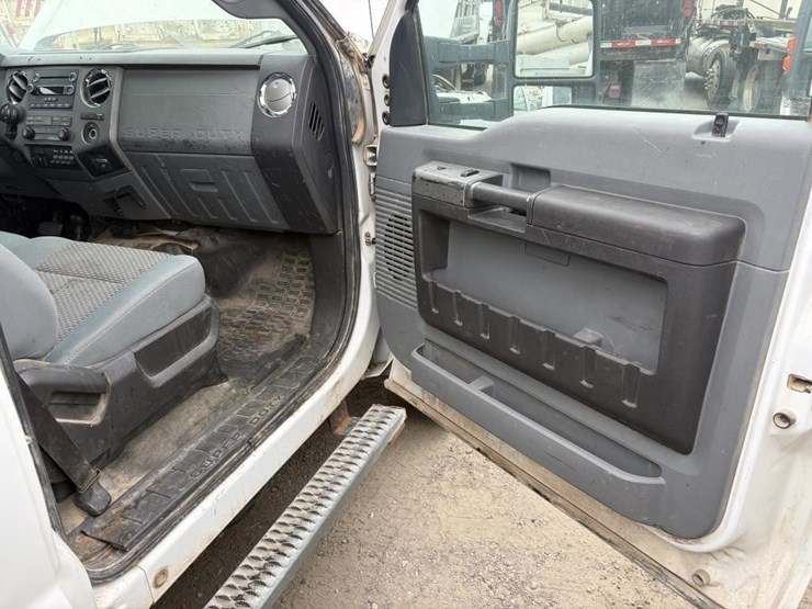 2012-ford-f450-xlt-image-10