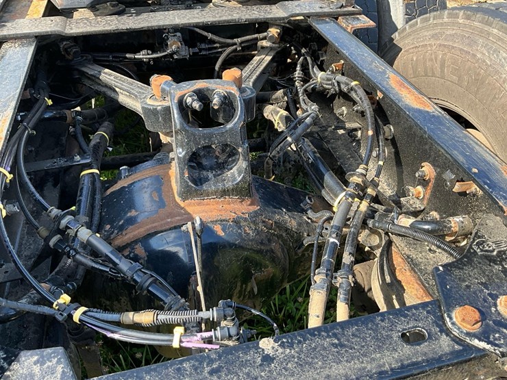 2021-kenworth-t880-image-7