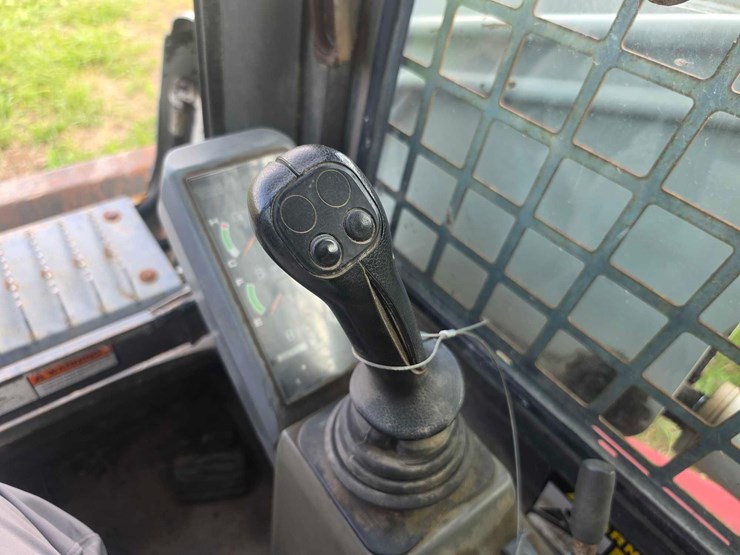 takeuchi-tl140-image-19