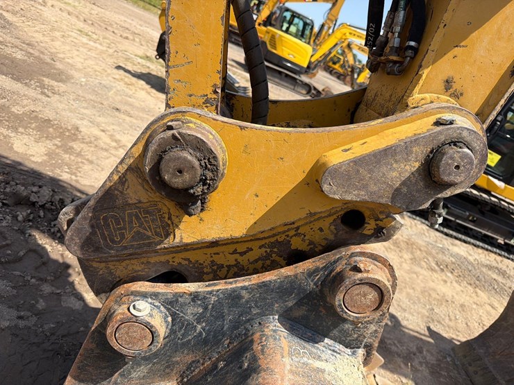 caterpillar-315-gc-image-19