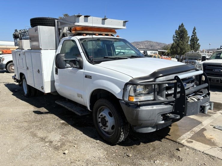 2002-ford-f550-image-2
