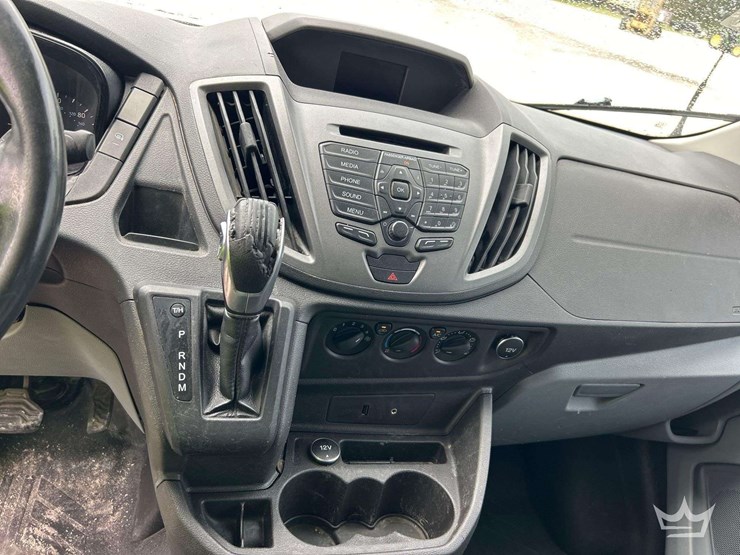 2015-ford-transit-image-14