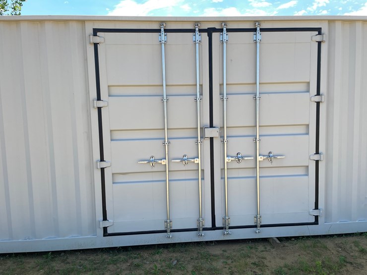 #120-•-40'-high-cube-multi-door-shipping-container-image-5