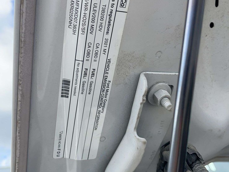 2021-ford-f250-image-18
