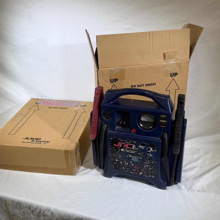 #40025 • (2) JUMP AND CARRY JUMP BOXES