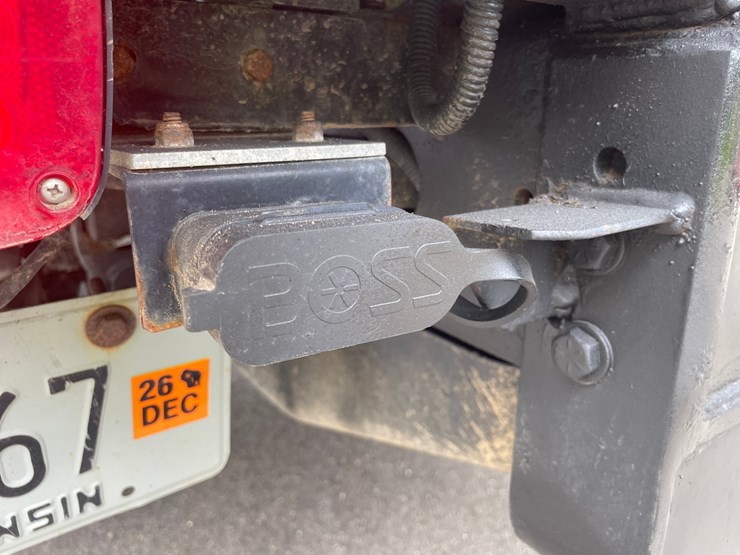 2021-chevrolet-3500-image-56