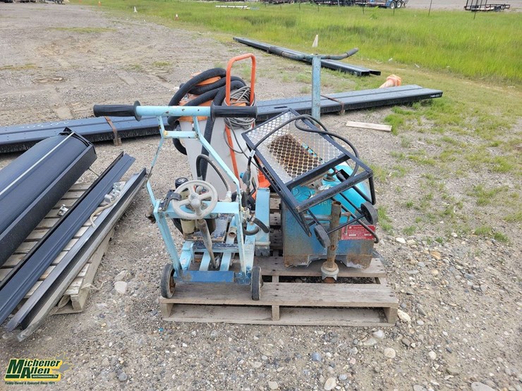 pallet-of-shop-vac,heater-concrete-floor-scabbler-and-concrete-saw-image-7