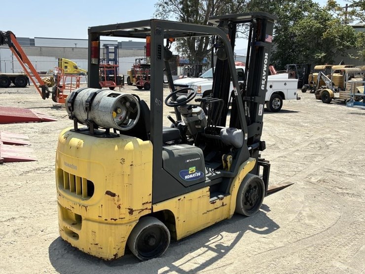 komatsu-fg25st-12-image-3