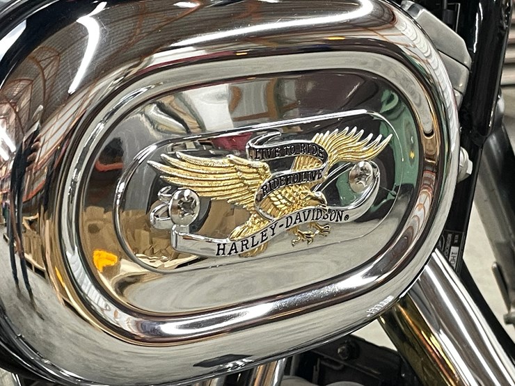 #300-•-2000-harley-davidson-883-sportster-(has-wi-title)-image-10