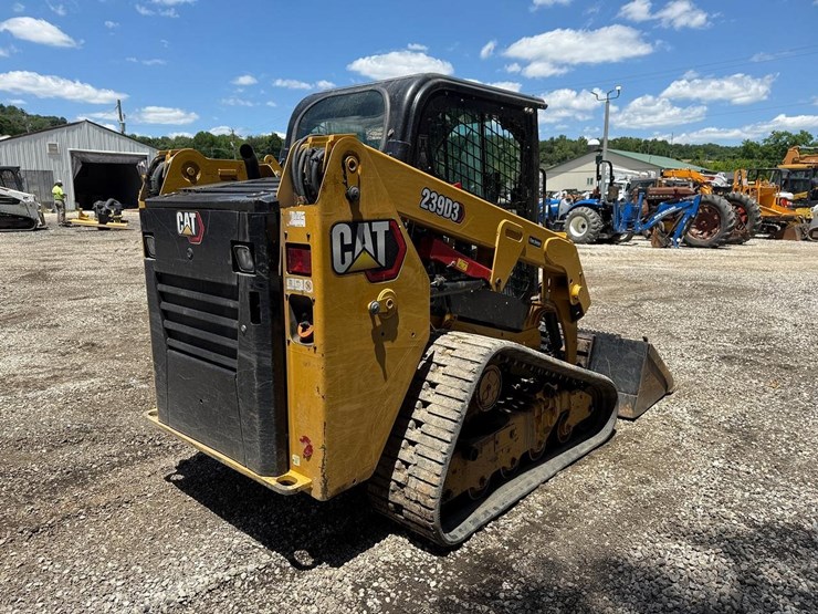 2019-caterpillar-239d3-image-4