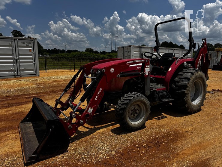 massey-ferguson-1749-image-2