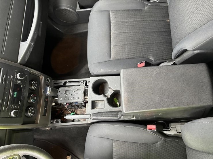 2012-jeep-liberty-sport-image-20
