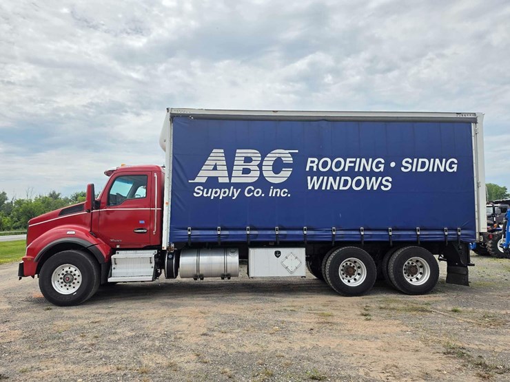 2015-kenworth-t880-image-1