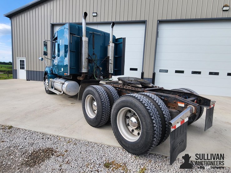 2001-freightliner-columbia-sleeper-truck-tractor-image-7