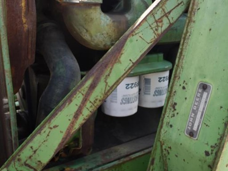 john-deere-3020-image-13