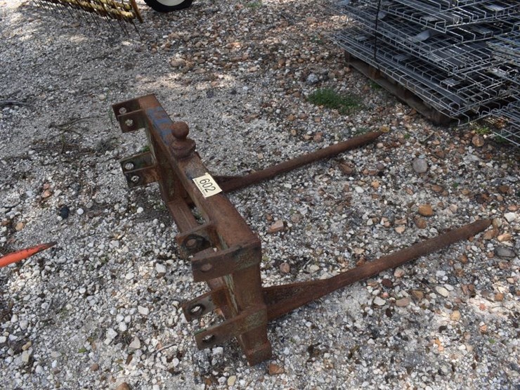 loader-hay-spear-image-1