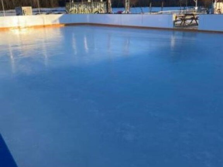 calmac-ice-mat-ii-44-ft-x-60-ft-ice-rink-kit-image-3