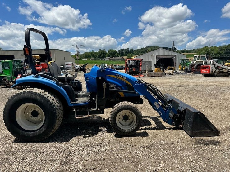 new-holland-boomer-3040-image-7